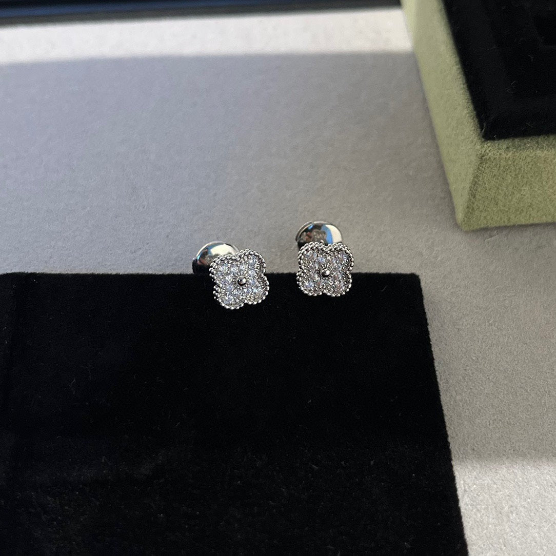 [✨ROSE✨]CLOVER MINI DIAMOND STUD EARRINGS