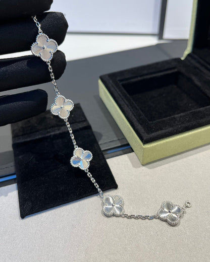 [✨ROSE✨]CLOVER SILVER 5 MOTIFS BRACELET