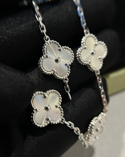[✨ROSE✨]CLOVER SILVER 5 MOTIFS BRACELET